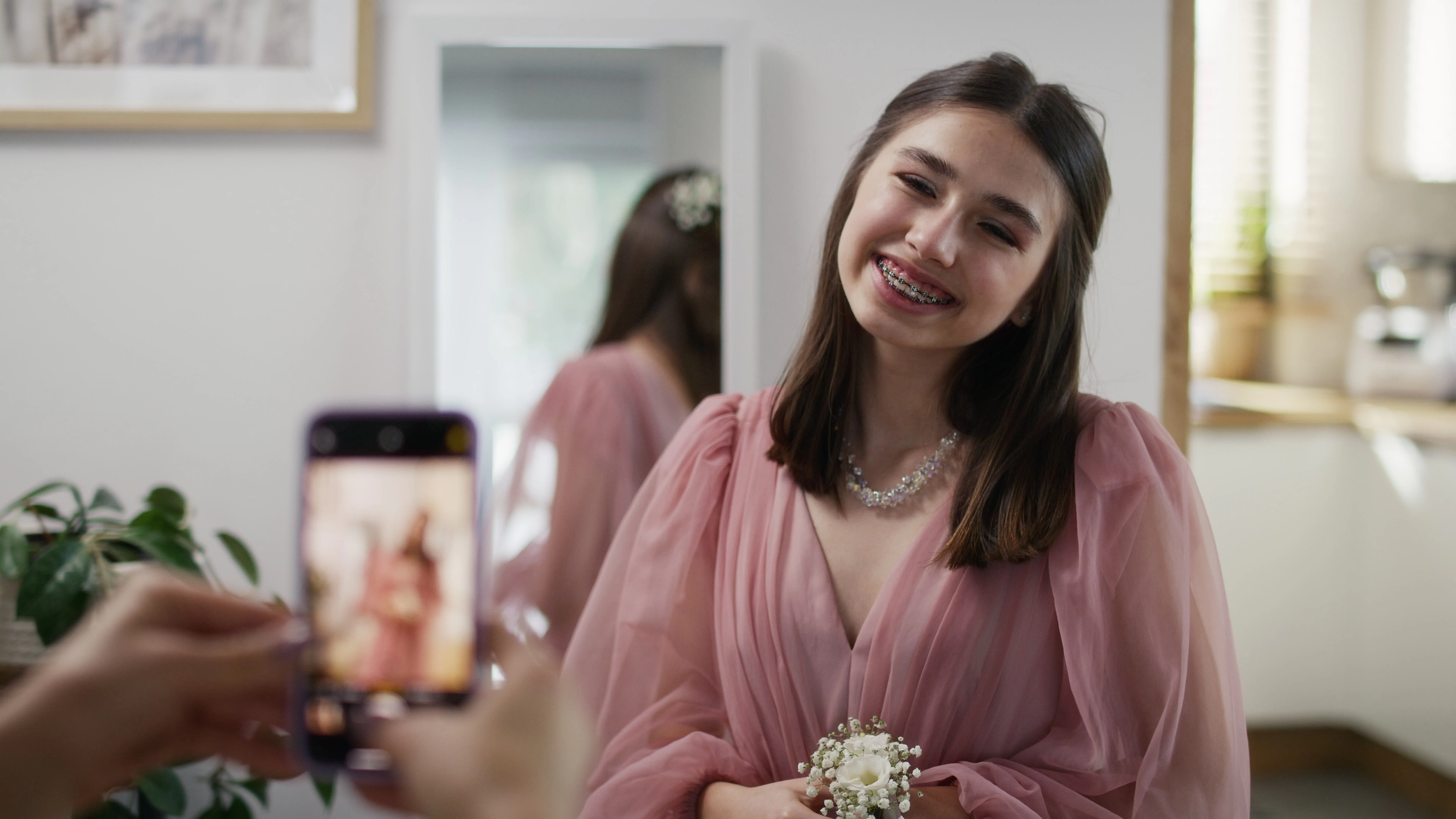 Discover getting-ready-for-prom, a story-driven footage | Artlist